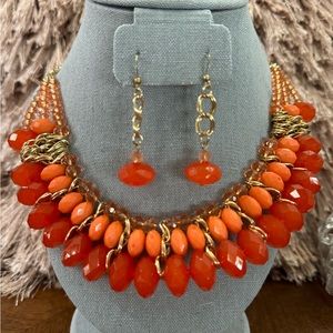 Necklace and pendant earrings